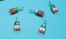 A28096 Pack of 5 SPDT Sub Miniature switches. Centre off. 3 positions