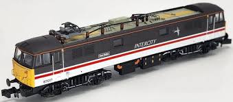 2D-087-002D Dapol CLASS 87 IRON DUKE 87017 INTERCITY SWALLOW DCC