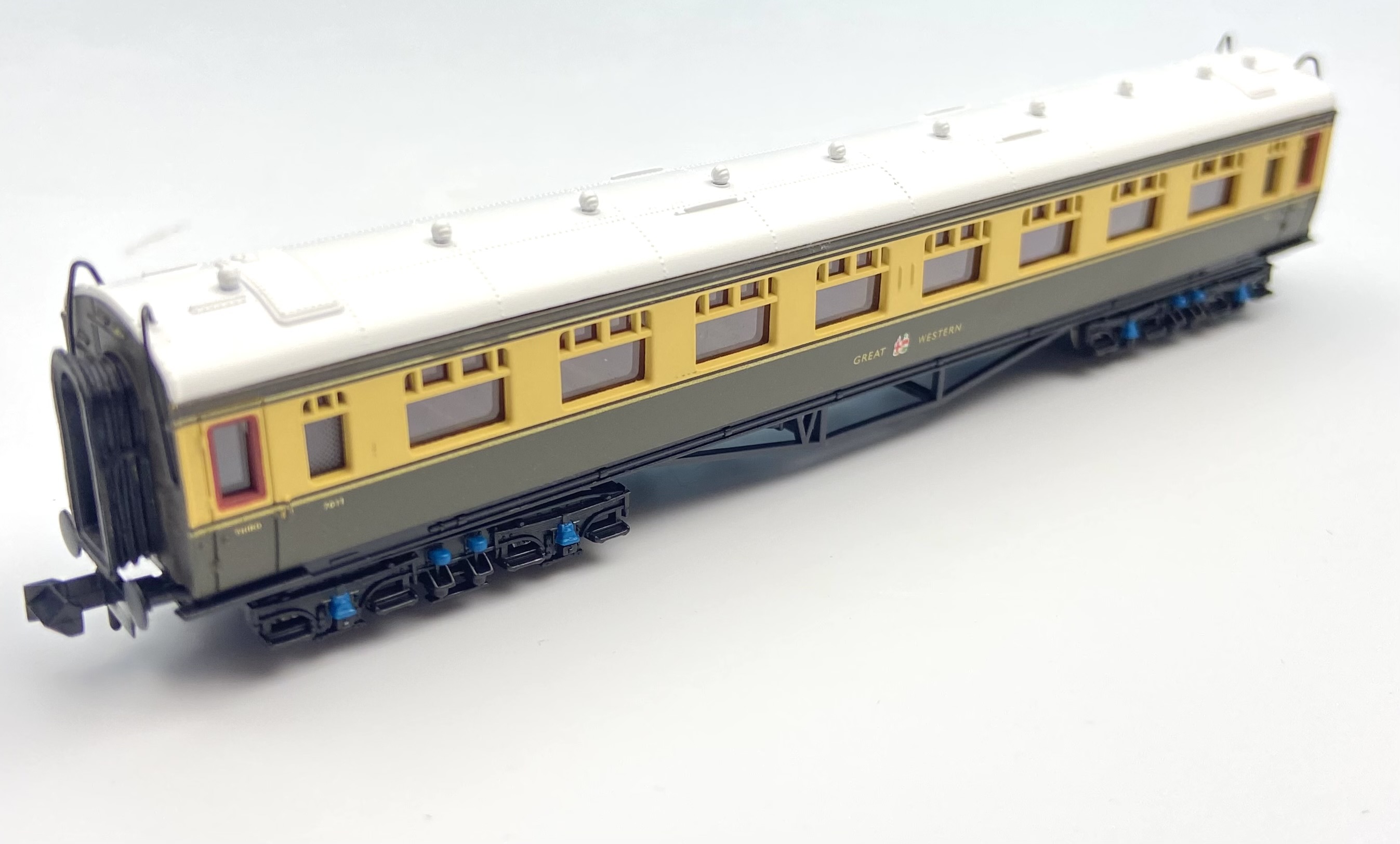 2P-000-059 Collett Coach Choc Crm Composite Great <Crest> Western 7011