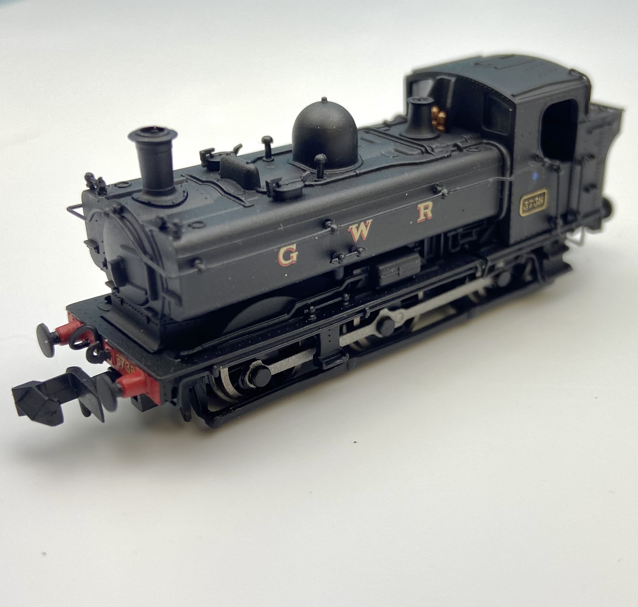 2S-007-032 Pannier 3738 GWR Black lettered GWR