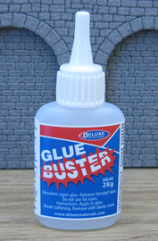 46070 AD48 Deluxe Materials Glue Buster (28g)