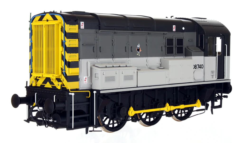 7D-008-015 Class 08 Railfreight Triple Grey 08740 Stratford