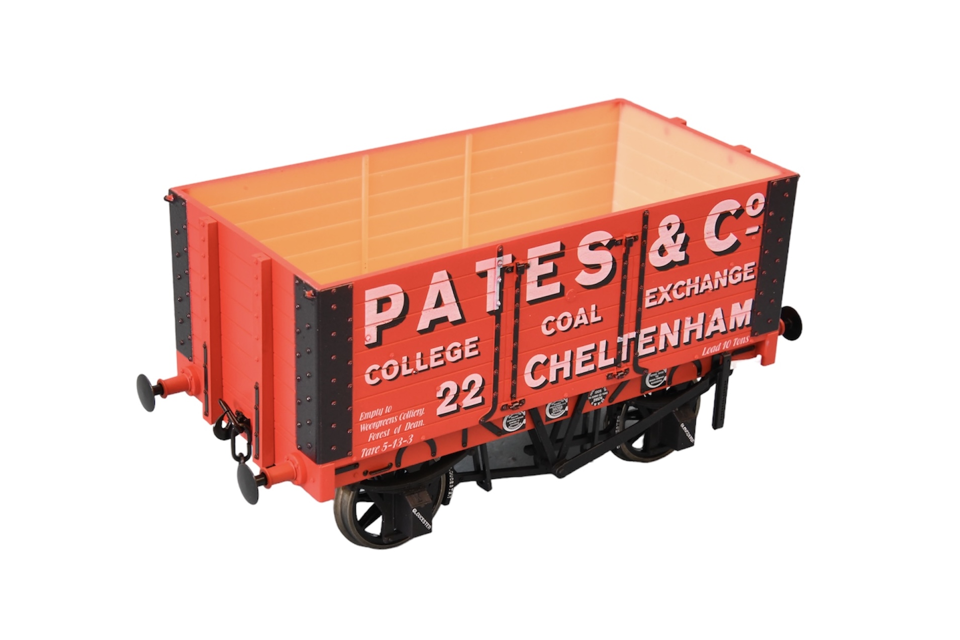 7F-072-006 Dapol 7 Plank 9' W/B 2 Door Pates & Co No 22