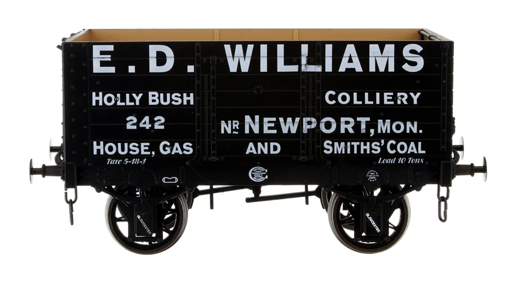 7F-073-005W 7 Plank 9' W/B Three Door E D Williams 242 Weathered