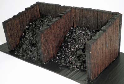 95822 OOCB1 Ancorton OO Gauge Coal Staithe Kit