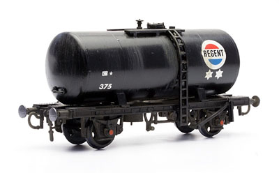 C090 Dapol 20T Regent Tank