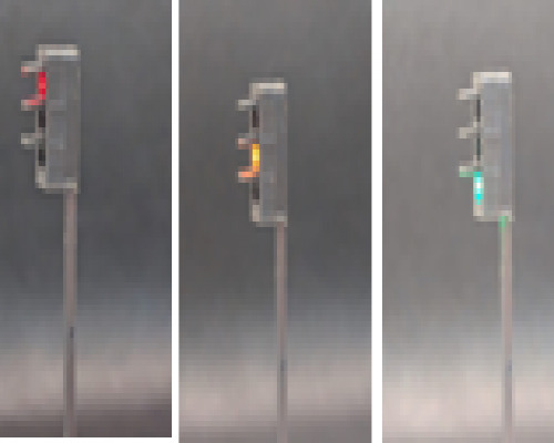 301-011 OO Gauge traffic lights x 2