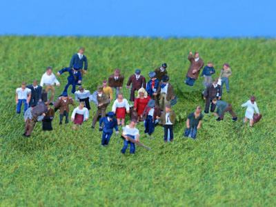 PDC26 PD Marsh Crowd of 30 standing figures