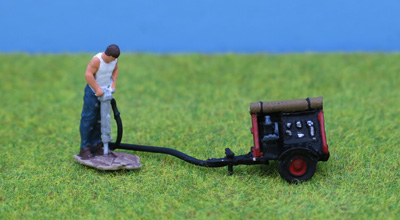 PDZ38 PD Marsh OO Gauge Man with Pneumatic Drill & Compressor