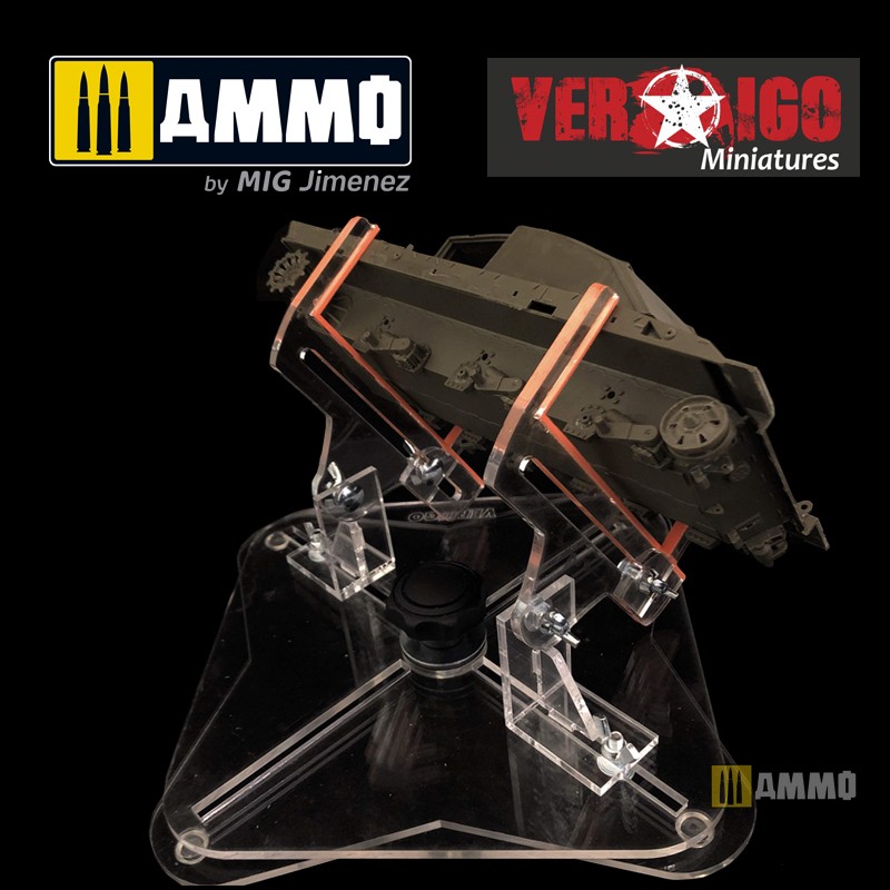 VMP026 Ammo Airbrush III, with rotary base (to hold AFV during painting)
